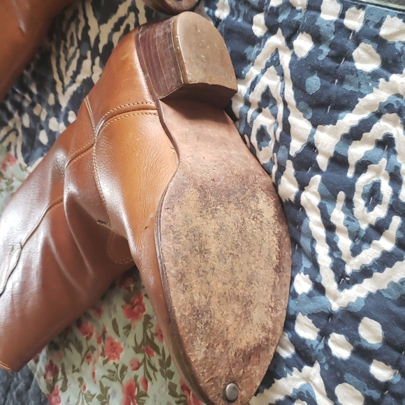Vintage Frye boots 6 1/2. - Picture 6 of 15